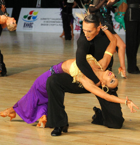 Dance couple 309 min