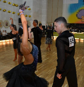 Ballroom couple 48 min