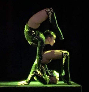 Contortion duo 55 min